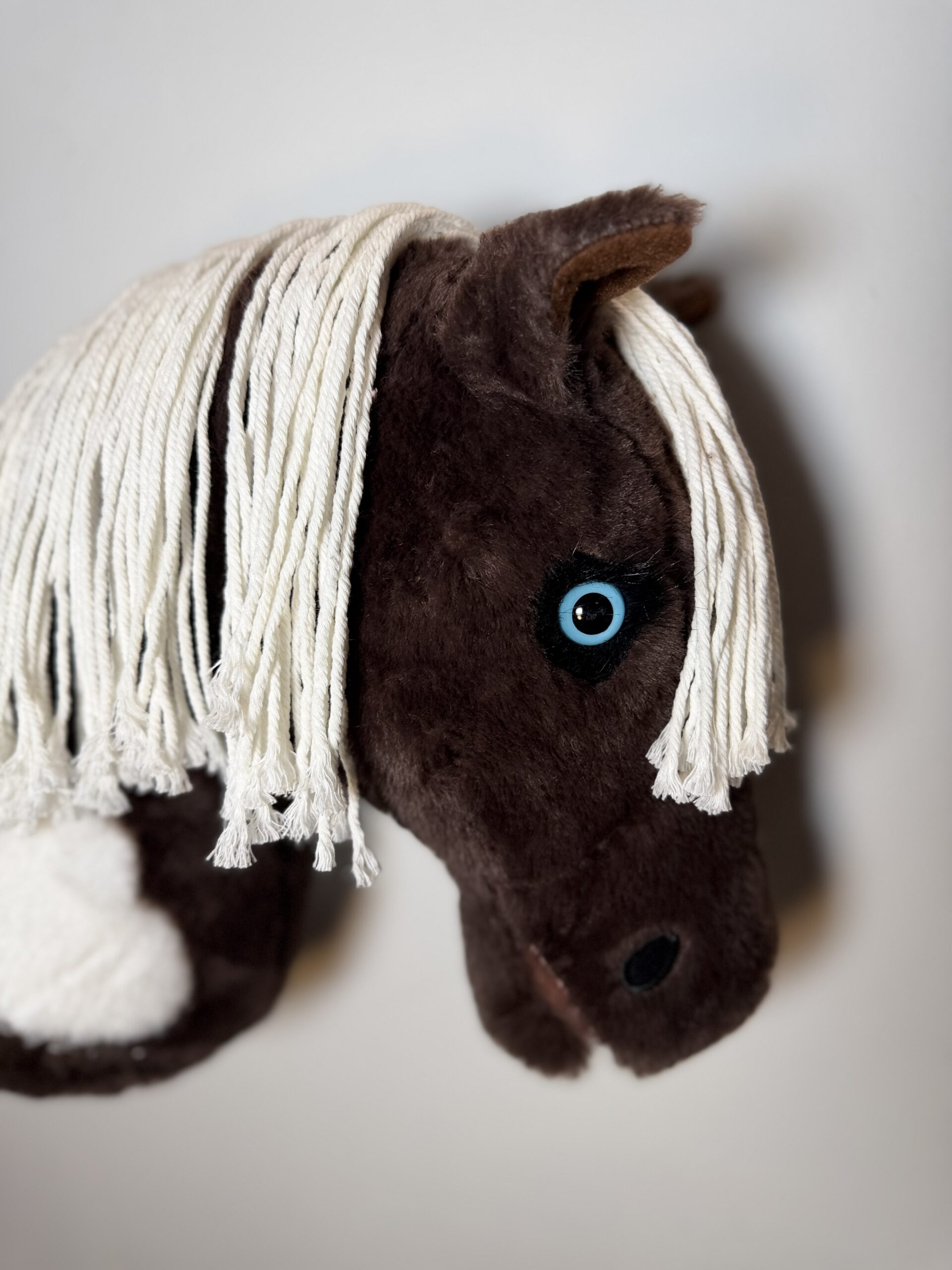 Hobbyhorse Dazzle (par LeMieux) - Cheval Bâton Taille L – Image 5